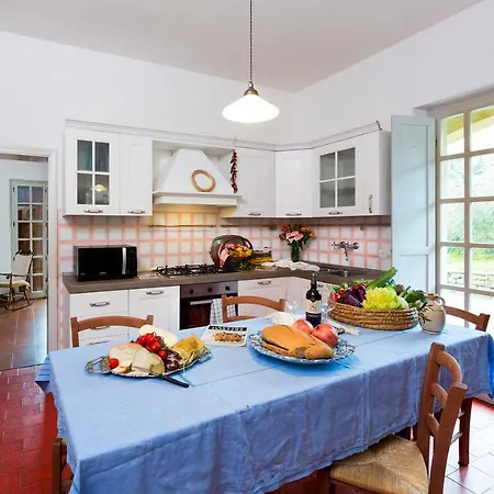 Macchia- Together Tuscany Villa